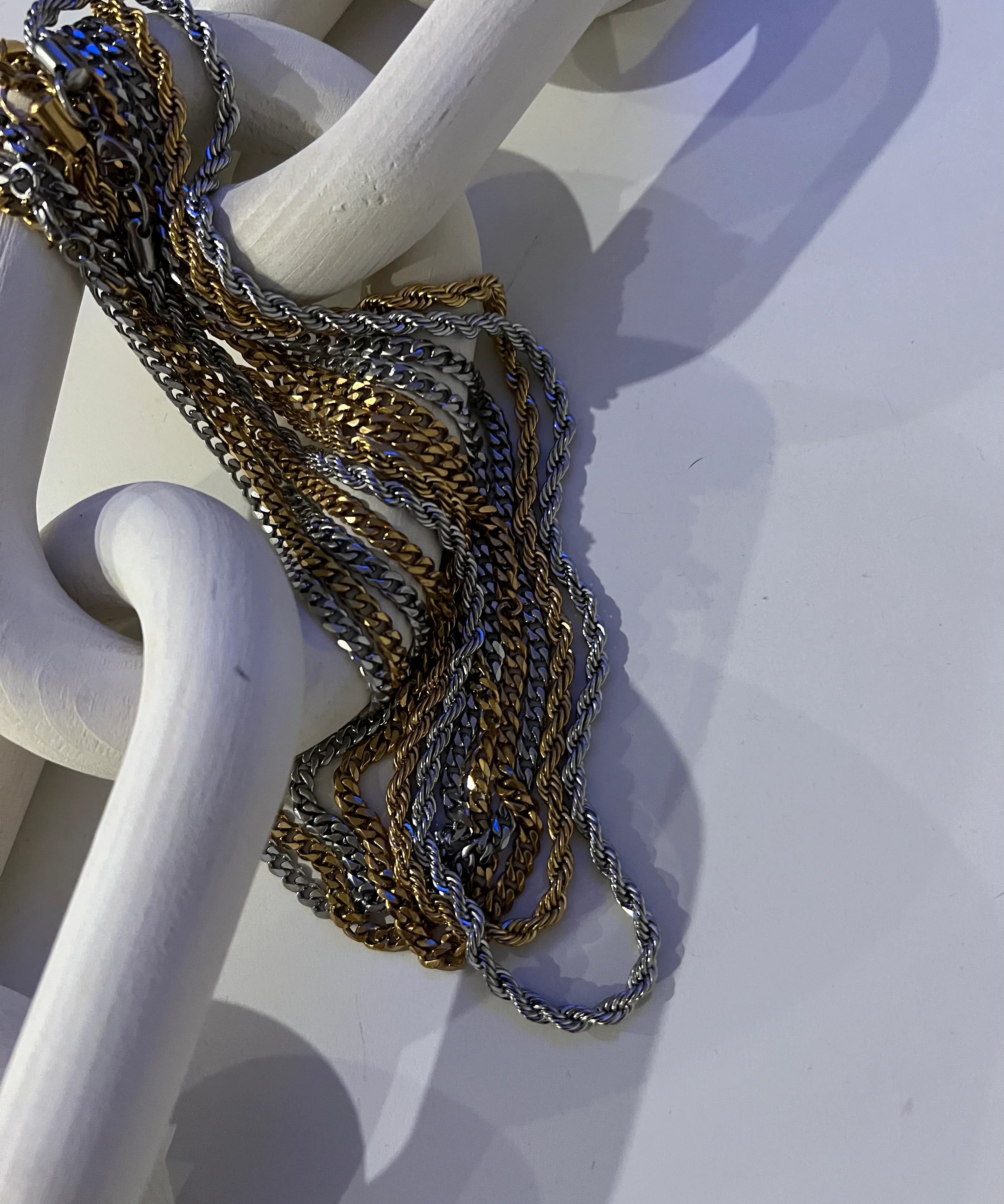 SILVER MENS CUBAN CHAIN NECKLACE