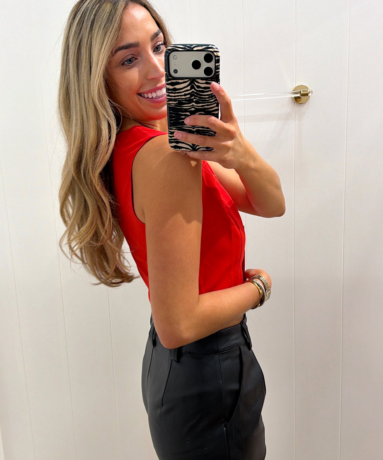 BLACK PLEATHER SHORTS