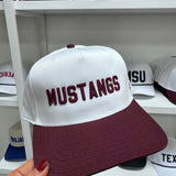 VINTAGE WHITE MUSTANGS HAT