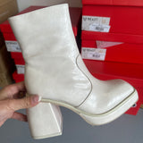 BEIGE CHUNKY HEEL BOOTIE