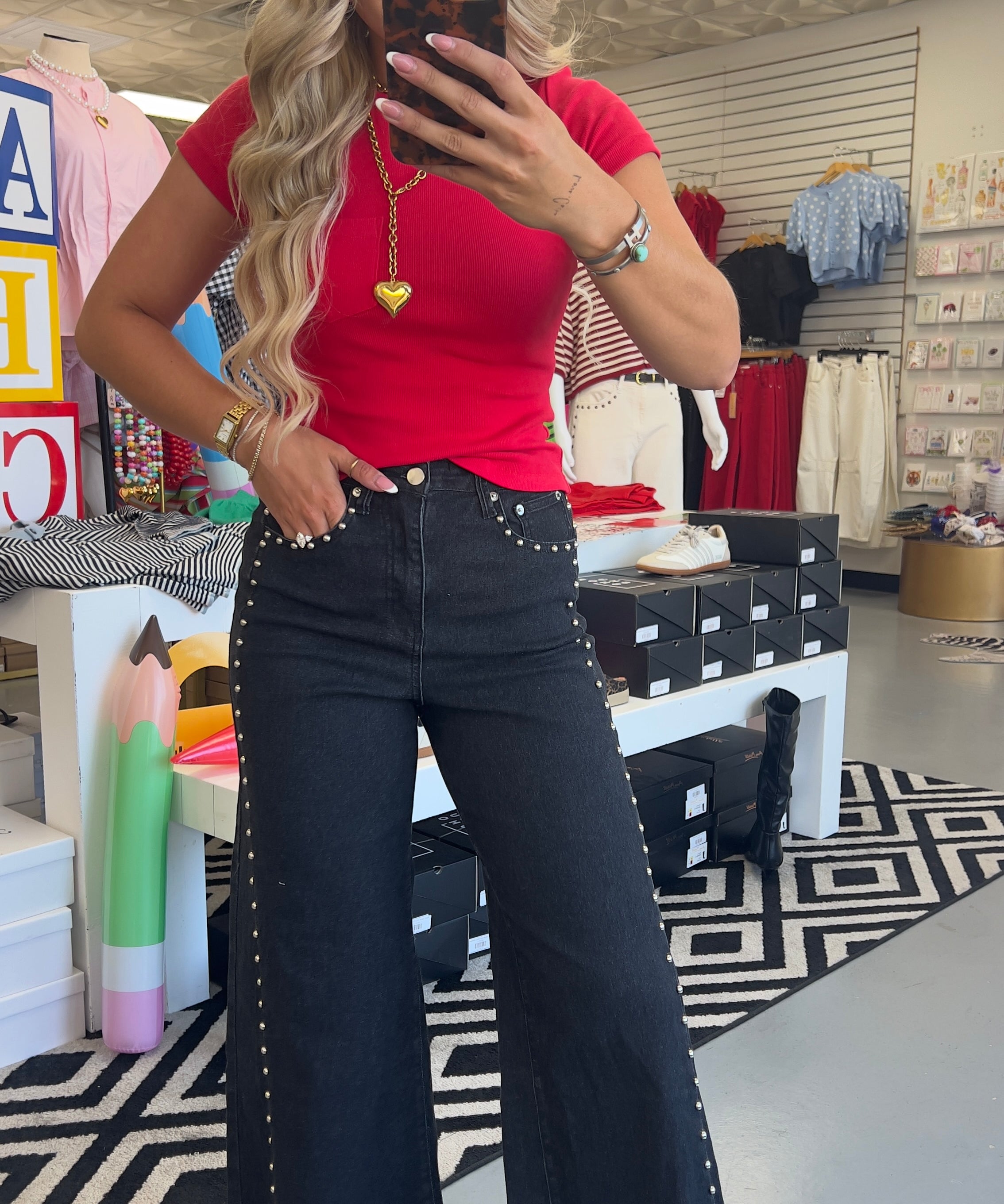 BLACK STUDDED JEANS