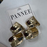 GOLD TWIRL STUDD EARRINGS