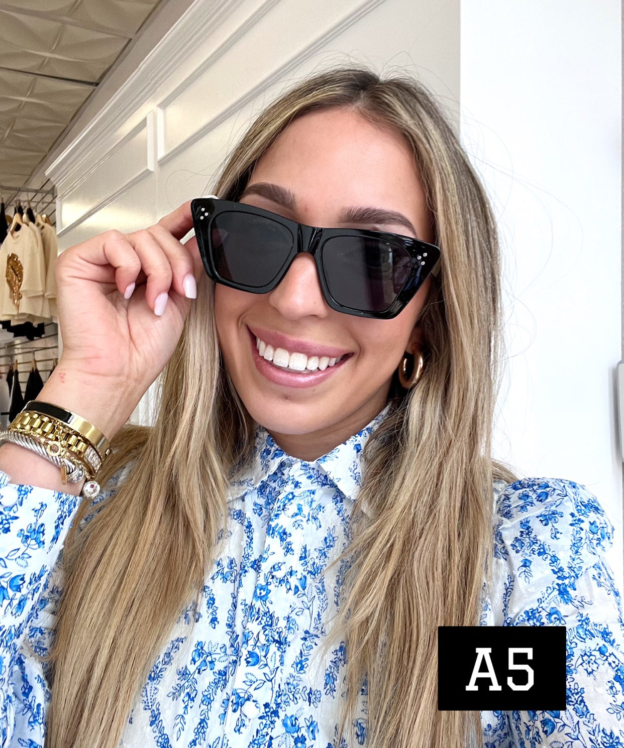 SUNGLASSES