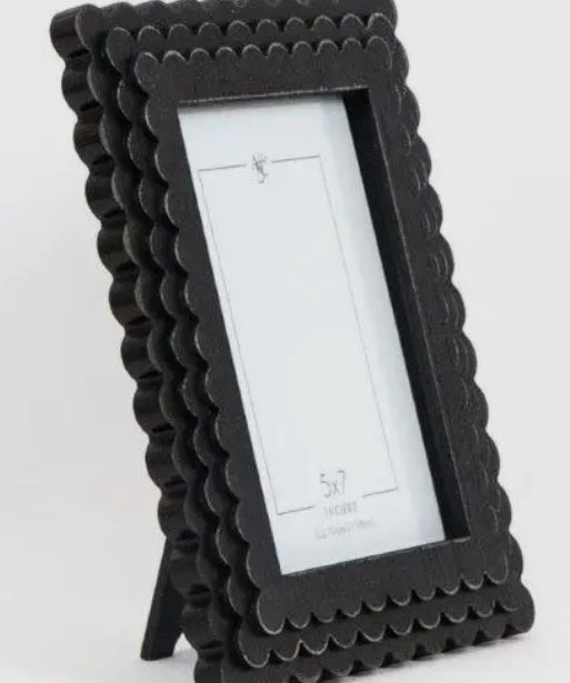 BLACK 9"x11" WOOD PHOTO FRAME