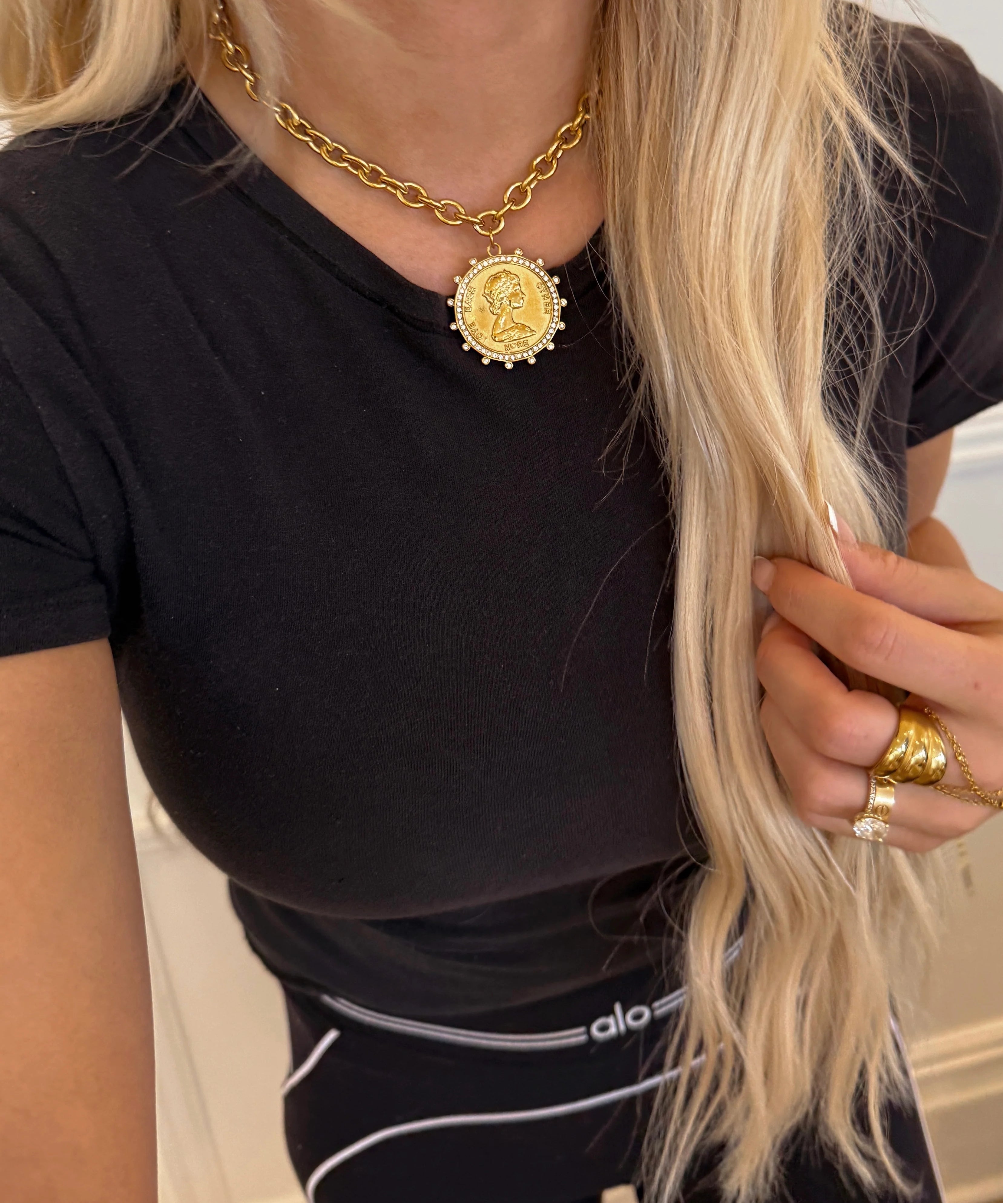 SMALL COIN NECKLACE